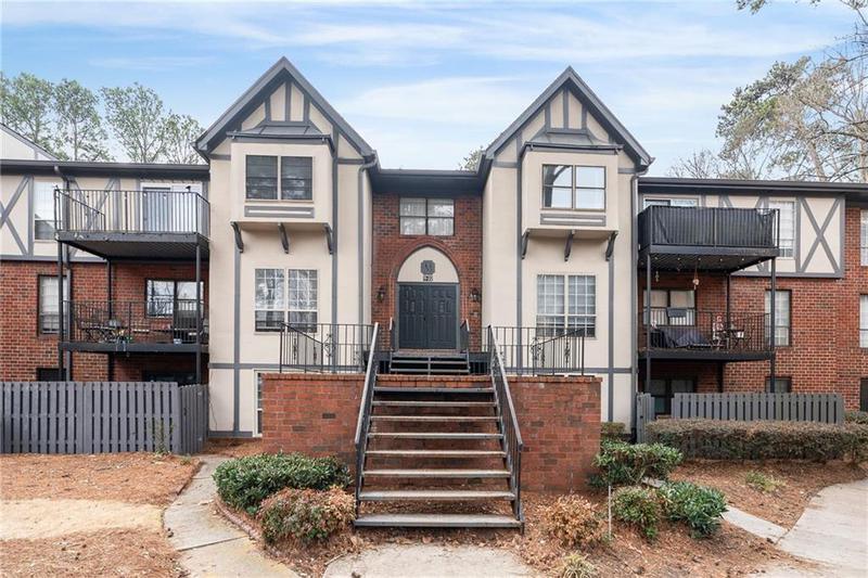Image for property 6851 Roswell Road M12, Sandy Springs, GA 30328