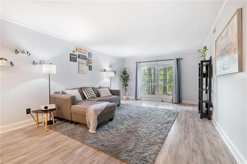 Image for property 6851 Roswell Road M12, Sandy Springs, GA 30328