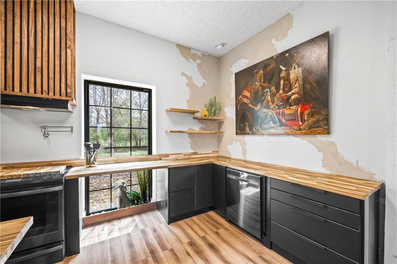 Image for property 356 Oak Grove Road, Adairsville, GA 30103