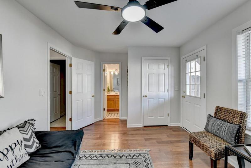 Image for property 3676 Chattahoochee Summit Drive, Atlanta, GA 30339
