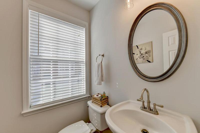 Image for property 3676 Chattahoochee Summit Drive, Atlanta, GA 30339
