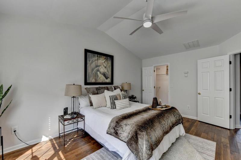 Image for property 3676 Chattahoochee Summit Drive, Atlanta, GA 30339