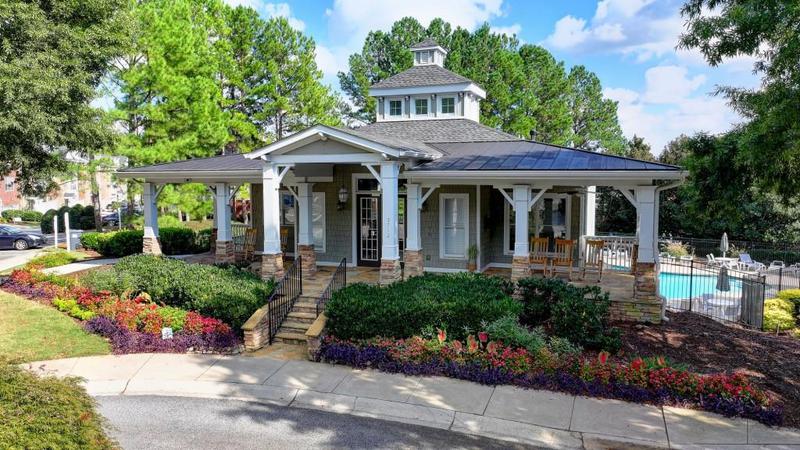 Image for property 3676 Chattahoochee Summit Drive, Atlanta, GA 30339