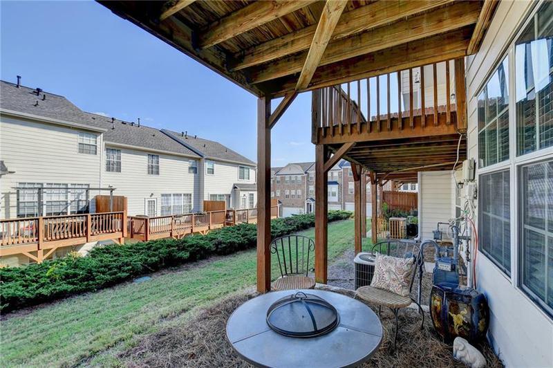 Image for property 3676 Chattahoochee Summit Drive, Atlanta, GA 30339
