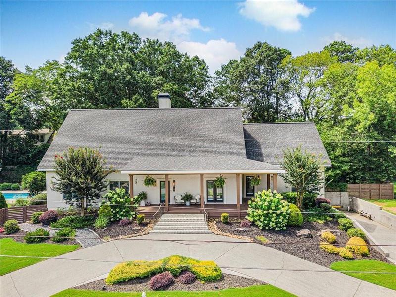 Image for property 417 Lynne Circle, Alpharetta, GA 30009