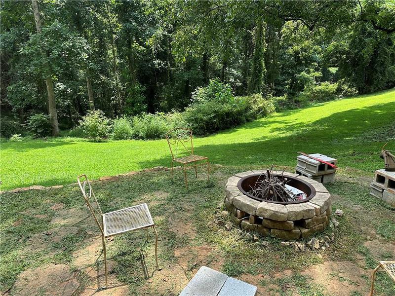 Image for property 2582 White Sulphur Road, Gainesville, GA 30501