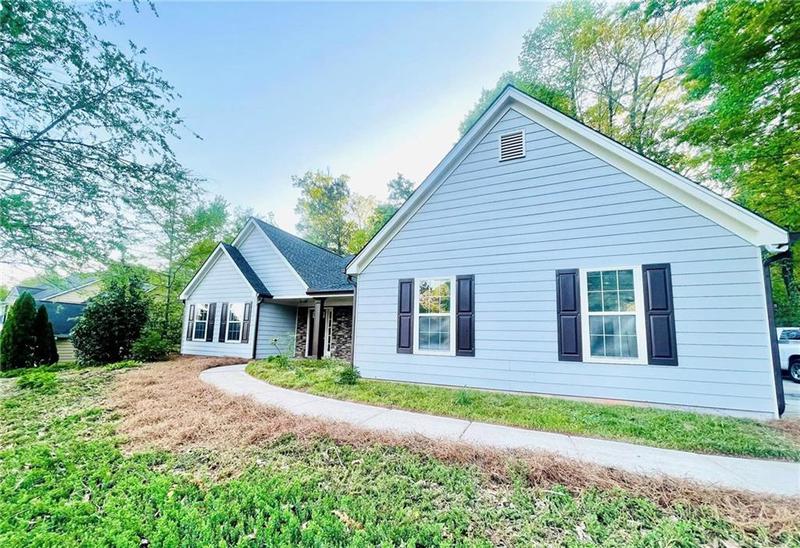 Image for property 7675 Lanier View Ridge, Cumming, GA 30041