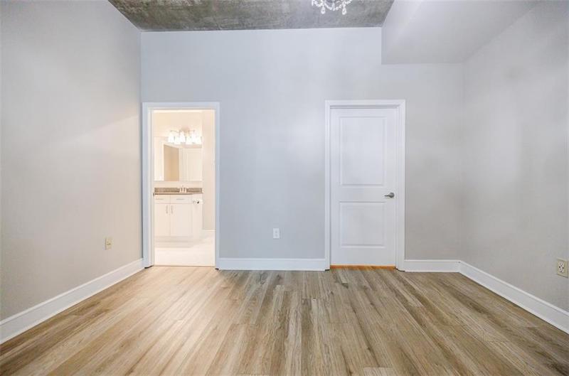 Image for property 44 Peachtree Place 1228, Atlanta, GA 30309