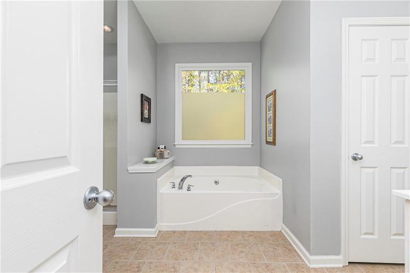 Image for property 131 Paddington Place, Acworth, GA 30101
