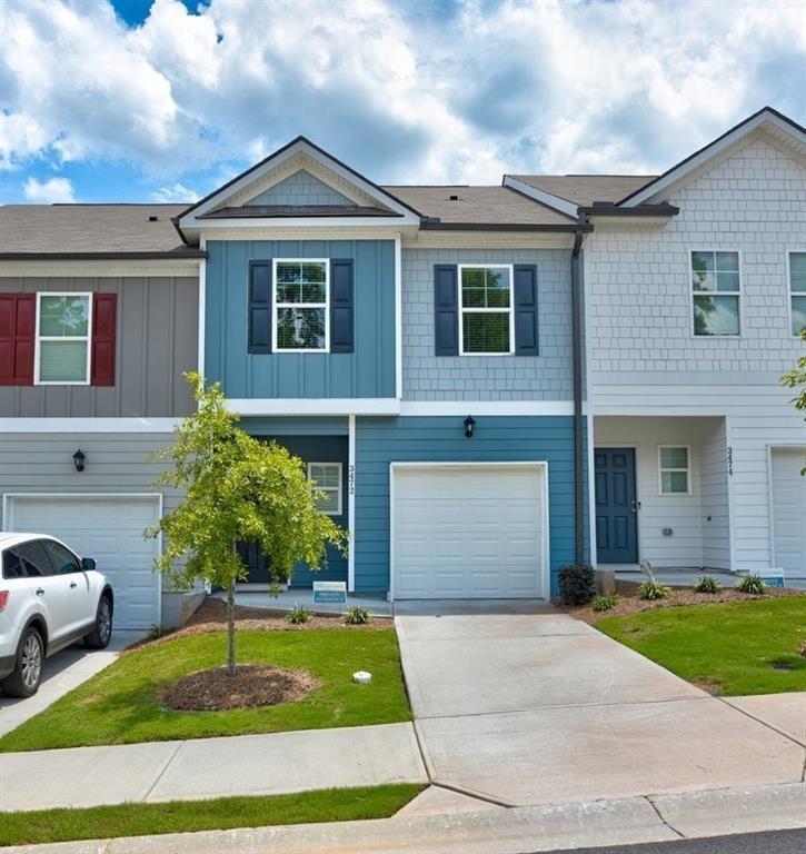 Image for property 3472 Lakeview Creek, Lithonia, GA 30038