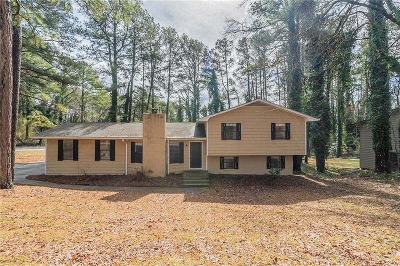 Image for property 3090 Chimney Ridge, Snellville, GA 30078