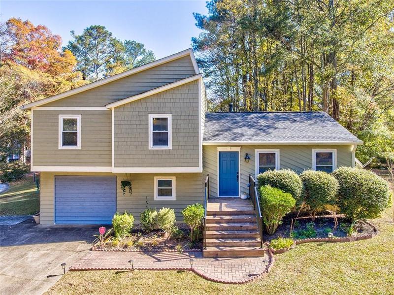 Image for property 3700 ASHLEY WOODS Drive, Powder Springs, GA 30127