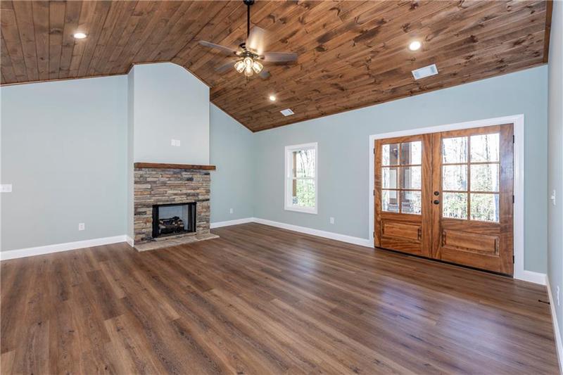 Image for property 90 Lake Point Drive, Dahlonega, GA 30533