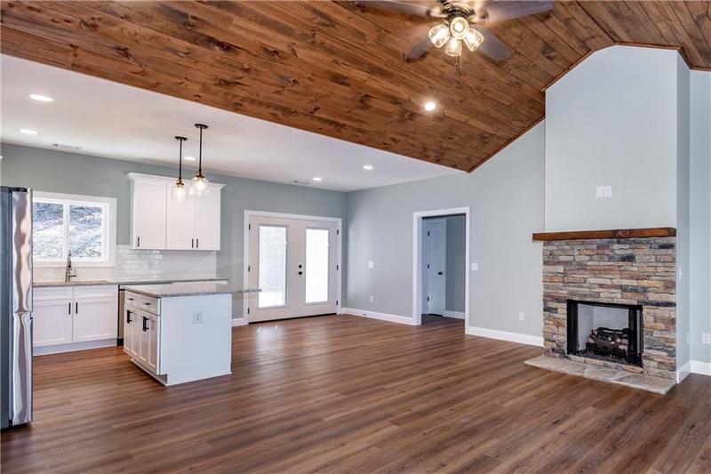 Image for property 90 Lake Point Drive, Dahlonega, GA 30533