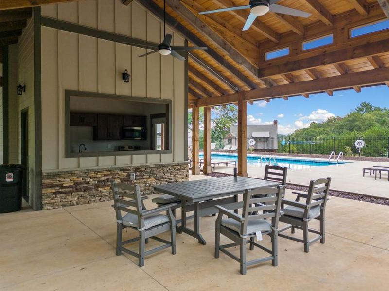 Image for property 56 Pinnacle Way, Ellijay, GA 30540