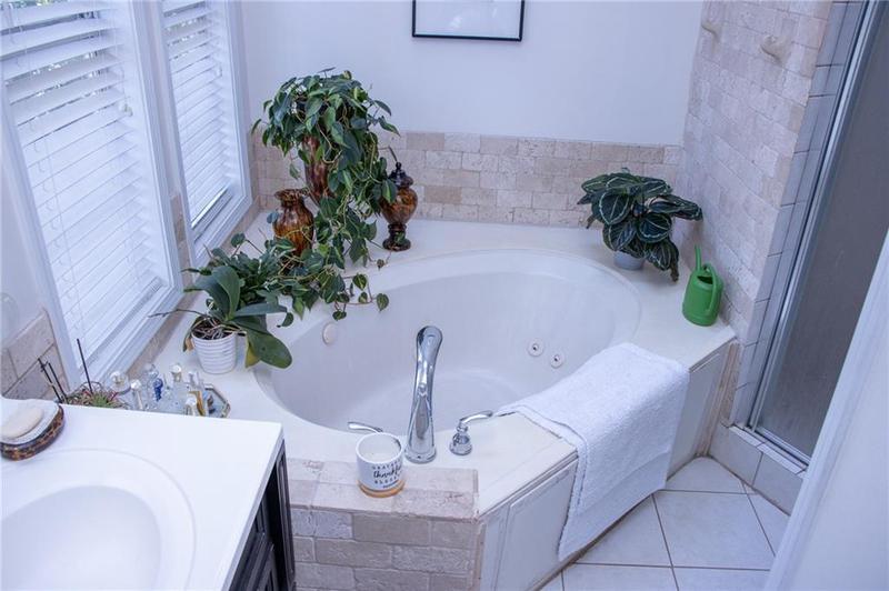 Image for property 1563 Poplarwood Lane, Lawrenceville, GA 30043