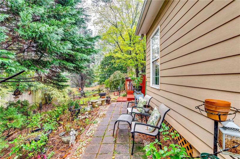 Image for property 1563 Poplarwood Lane, Lawrenceville, GA 30043