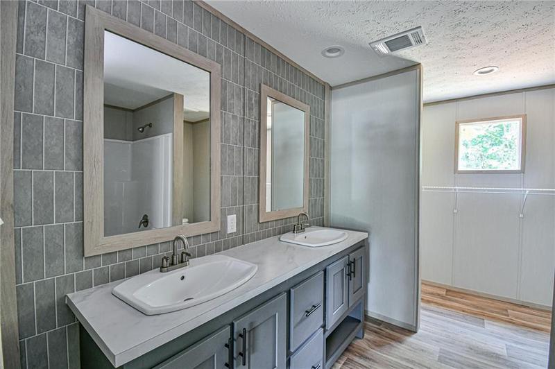 Image for property 734 Nails Creek Crossing, Royston, GA 30662