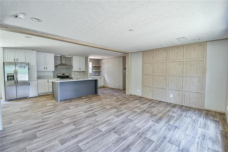 Image for property 734 Nails Creek Crossing, Royston, GA 30662