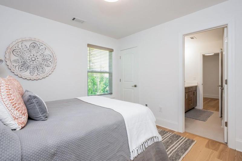 Image for property 1013 Liberty Springs Drive, Woodstock, GA 30188