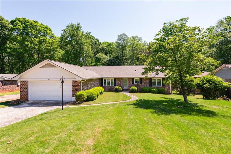 Image for property 272 Cherokee Ridge, Athens, GA 30606