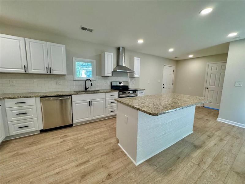 Image for property 215 Forest Road, Stockbridge, GA 30281