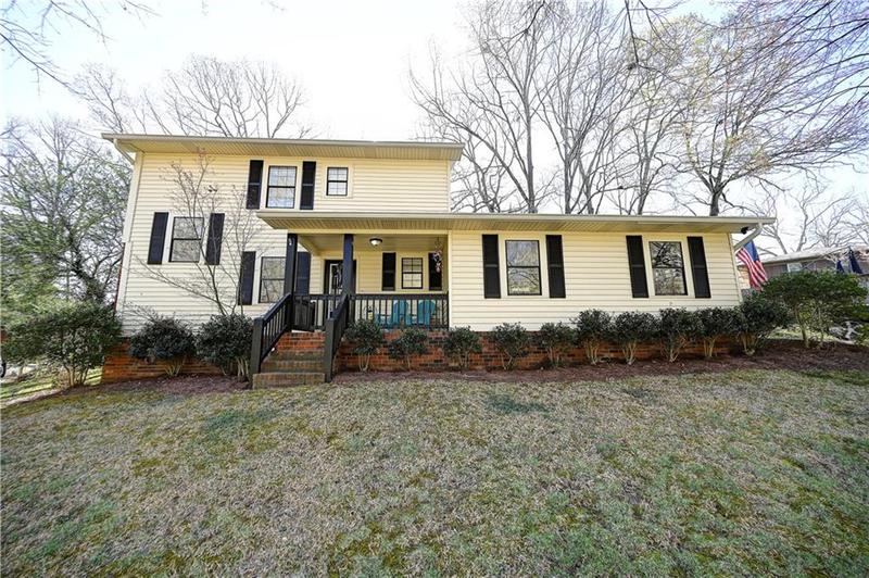 Image for property 105 Garden Hill Drive, Calhoun, GA 30701