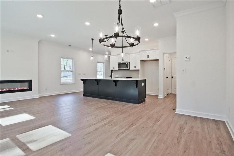 Image for property 685 Sunstone Lane, Lawrenceville, GA 30043