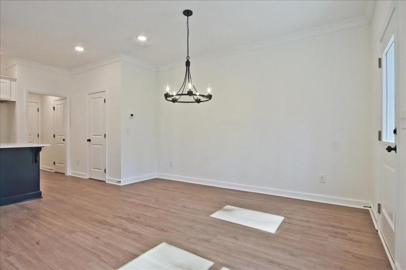Image for property 685 Sunstone Lane, Lawrenceville, GA 30043
