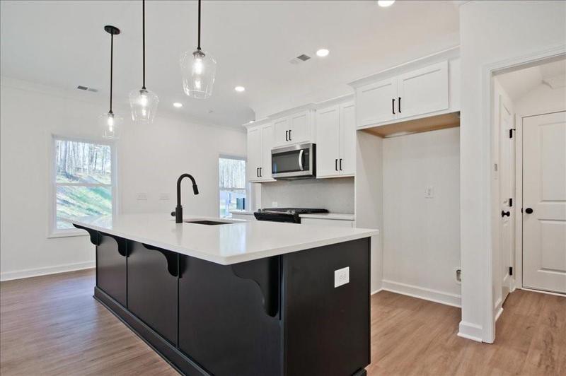 Image for property 685 Sunstone Lane, Lawrenceville, GA 30043