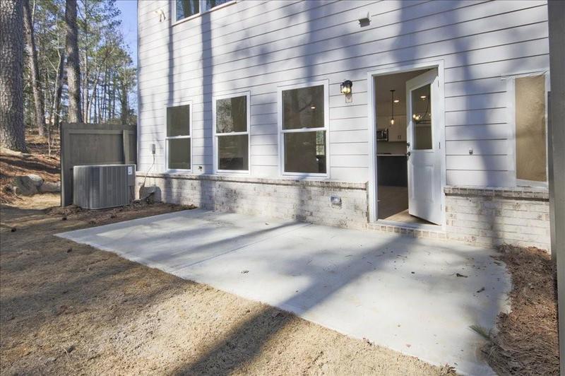 Image for property 685 Sunstone Lane, Lawrenceville, GA 30043