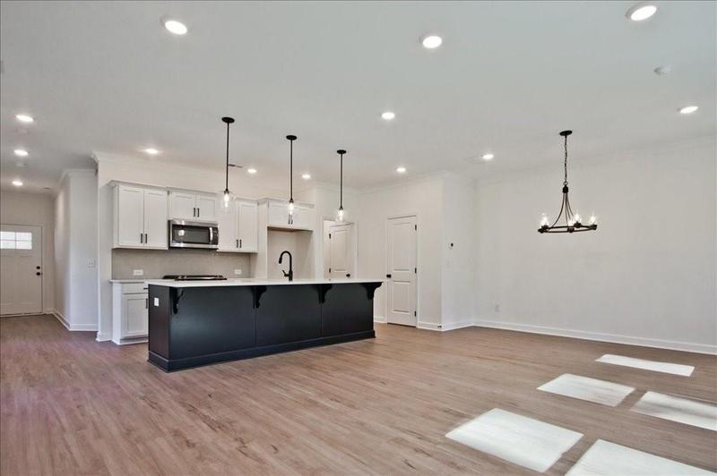 Image for property 685 Sunstone Lane, Lawrenceville, GA 30043