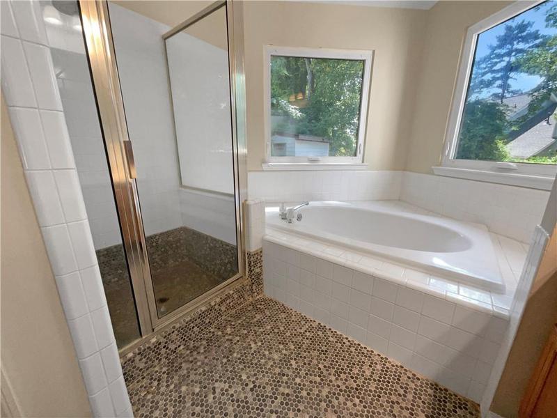 Image for property 9997 Point View Drive, Jonesboro, GA 30238