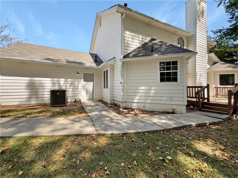 Image for property 9997 Point View Drive, Jonesboro, GA 30238