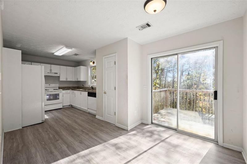 Image for property 5460 Apache Trail, Gainesville, GA 30506