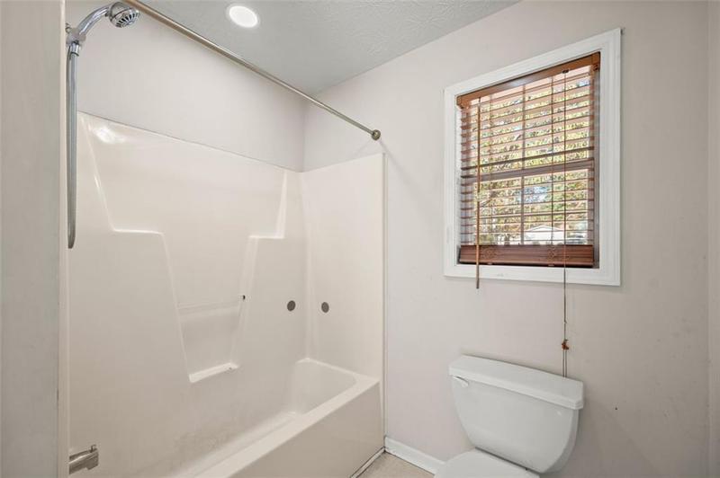 Image for property 5460 Apache Trail, Gainesville, GA 30506