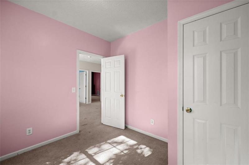 Image for property 5460 Apache Trail, Gainesville, GA 30506