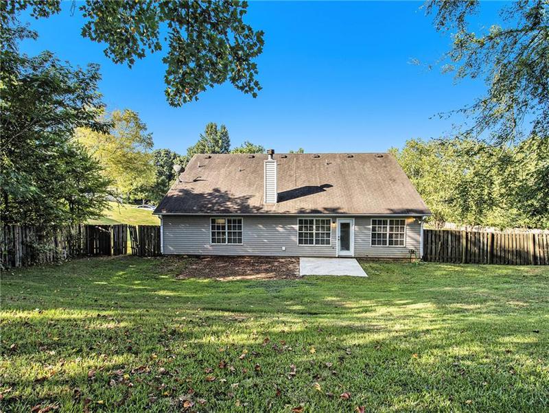 Image for property 302 Granite Grove, Loganville, GA 30052