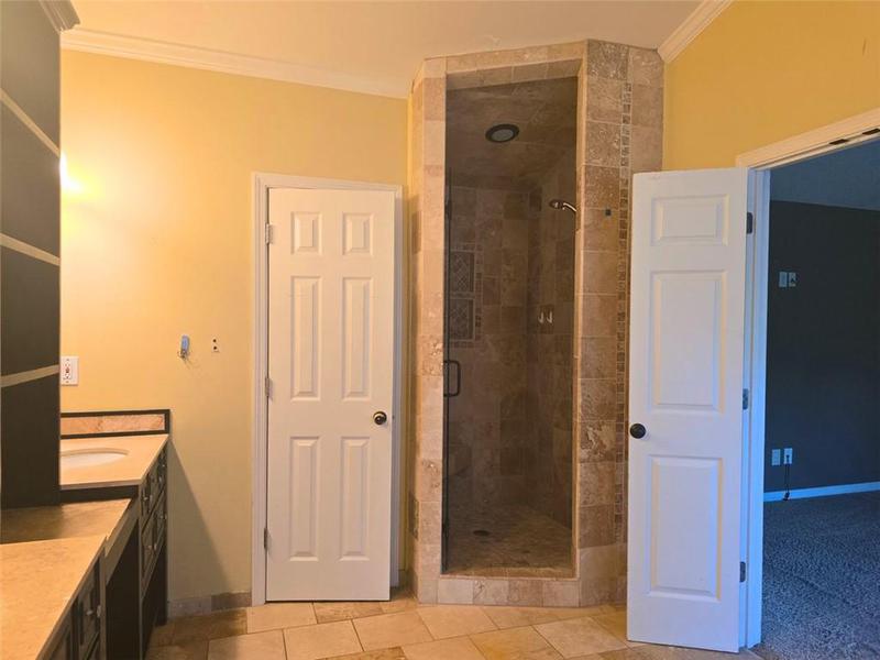 Image for property 310 AVEBURY Court, Johns Creek, GA 30022