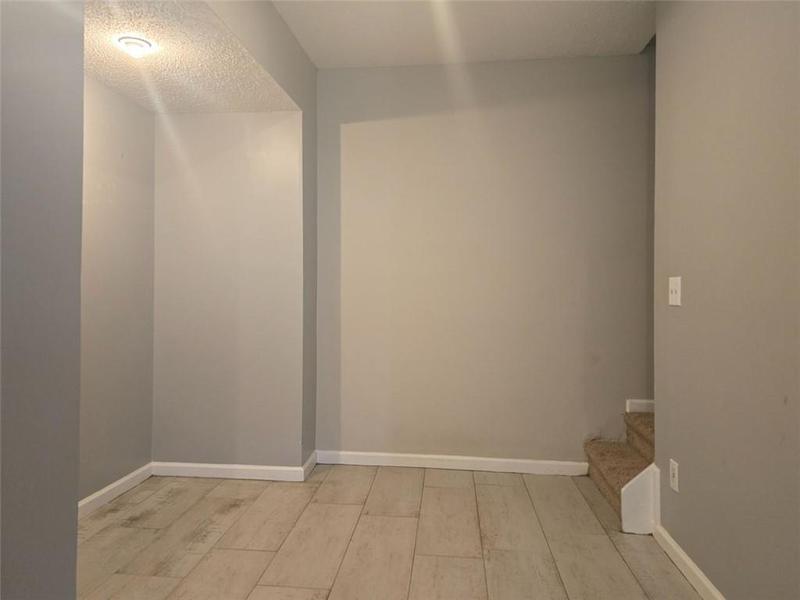 Image for property 310 AVEBURY Court, Johns Creek, GA 30022