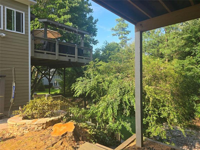 Image for property 310 AVEBURY Court, Johns Creek, GA 30022