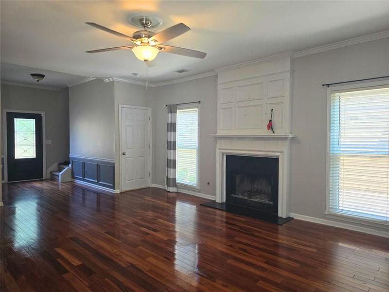 Image for property 310 AVEBURY Court, Johns Creek, GA 30022