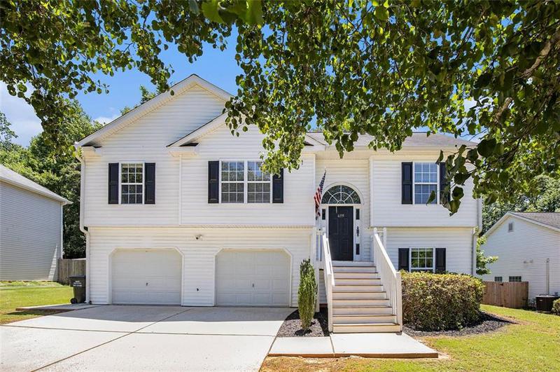 Image for property 6195 QUEENSDALE Drive, Douglasville, GA 30135