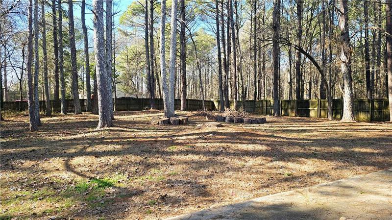 Image for property 115 BOND Drive, Ellenwood, GA 30294