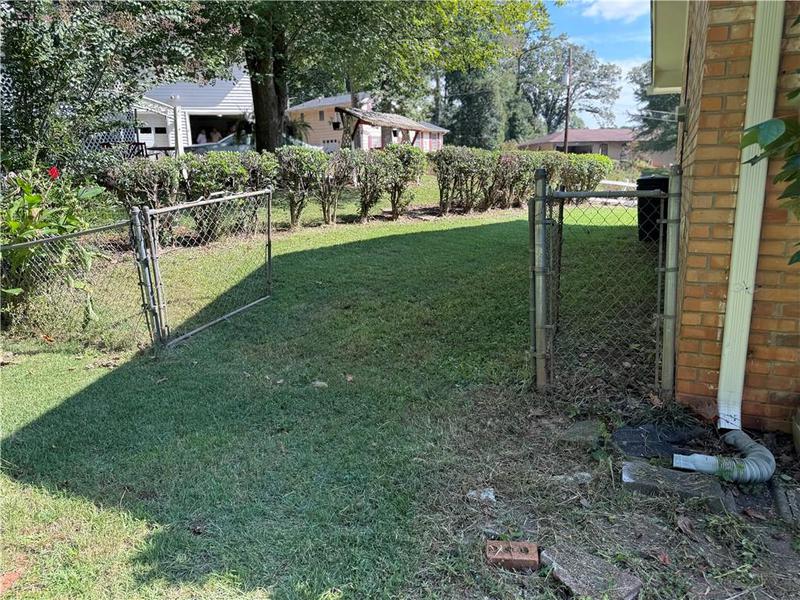 Image for property 1056 Jeanette Court, Stone Mountain, GA 30088