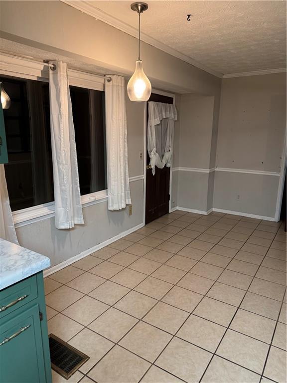Image for property 1056 Jeanette Court, Stone Mountain, GA 30088