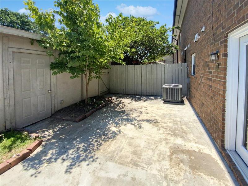 Image for property 300 Winding River Road A, Atlanta, GA 30350