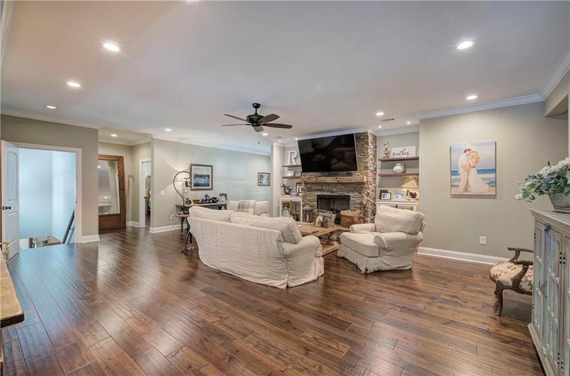 Image for property 200 Sherwood Drive, Calhoun, GA 30701