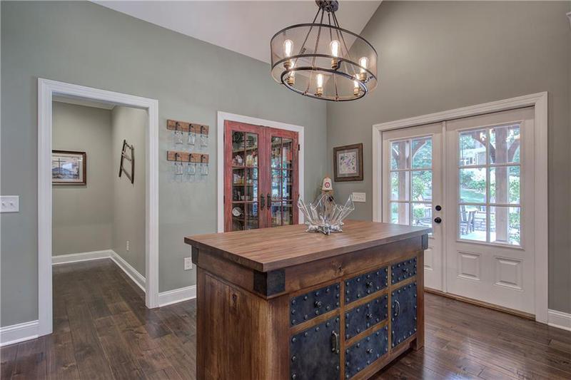 Image for property 200 Sherwood Drive, Calhoun, GA 30701