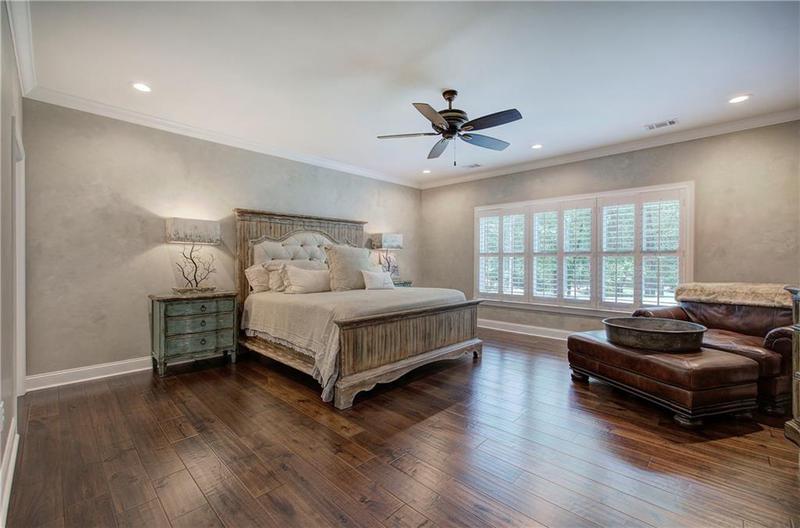Image for property 200 Sherwood Drive, Calhoun, GA 30701